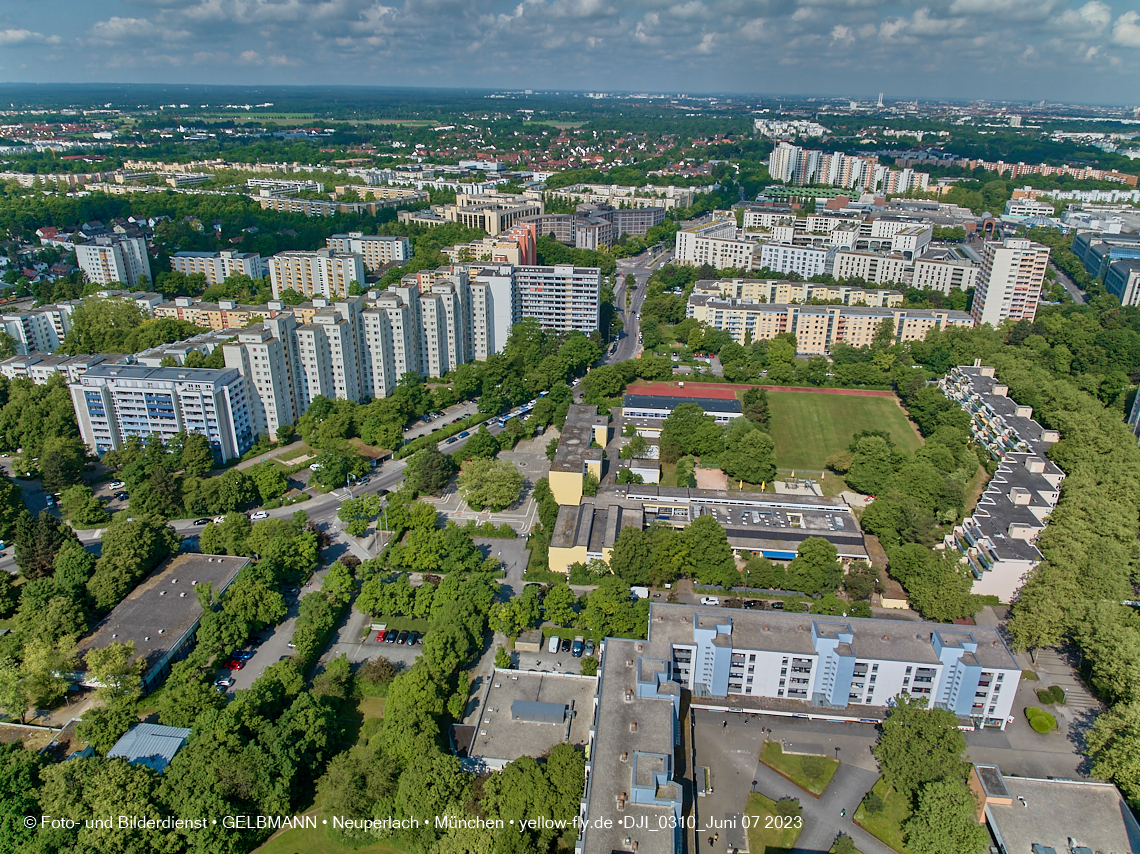 07.06.2023 - Annette-Kolb-Anger, Perlach Stift und Aufstockung in der Kafkastraße in Neuperlach